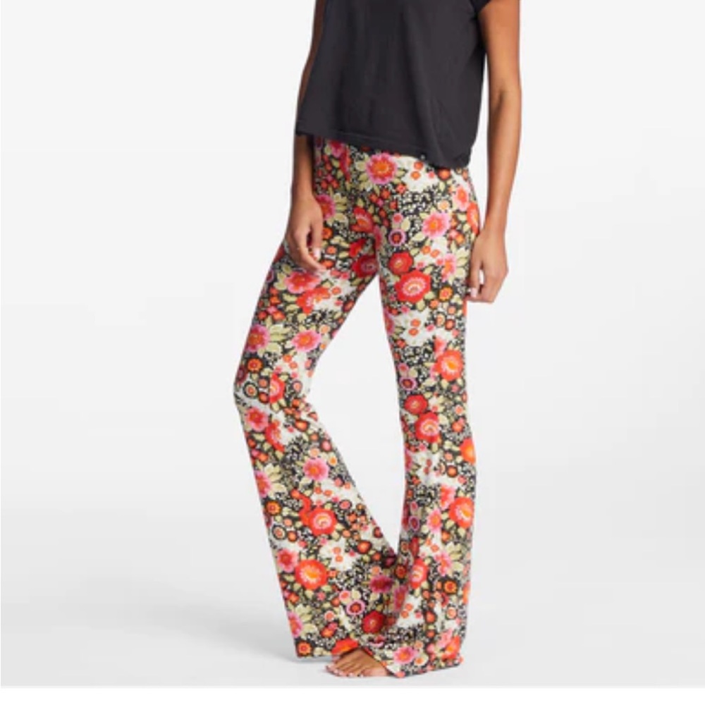 Billabong Sundown stretch flare print flares